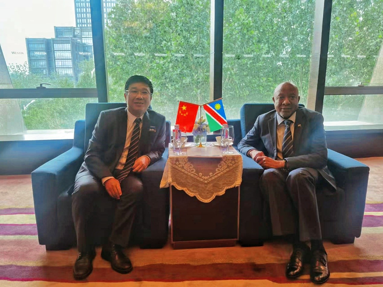 中非合作论坛期间bb贝博中国官网资源 董事长王平卫拜会三国总统
